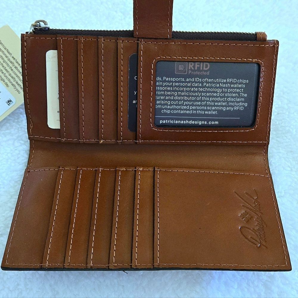 Patricia Nash Classic "Nazari" Bifold✌️ Wallet in Antique Rose🌹 - NWT - Picture 11 of 16